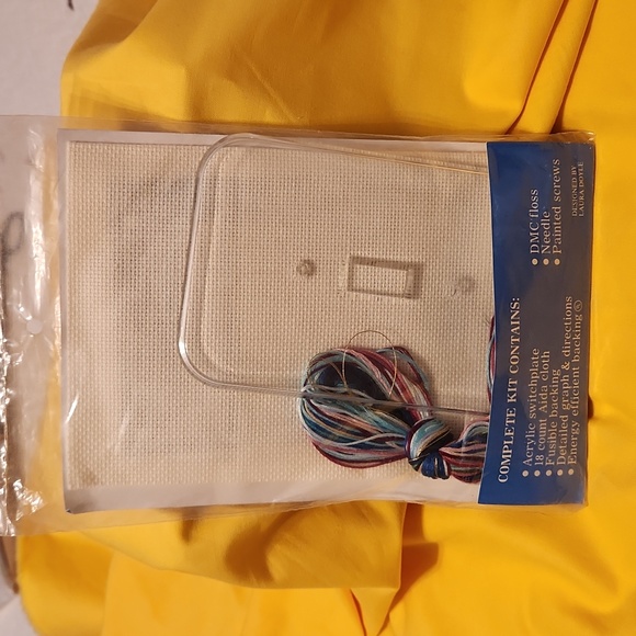Fond Memories vintage Switchplate cover Counted Cross-stitch kit. - Picture 3 of 3